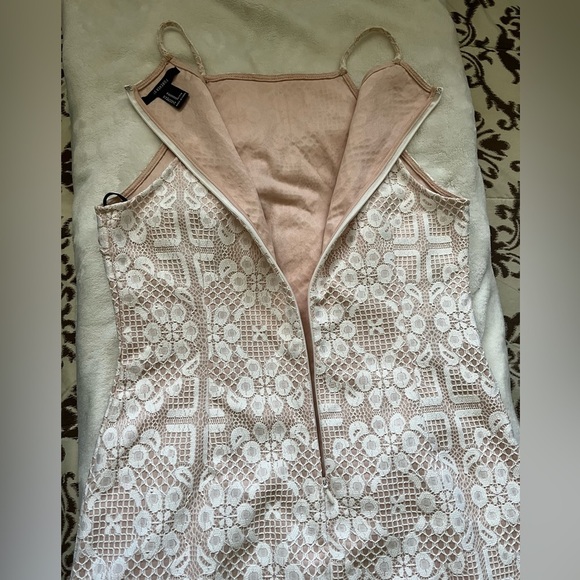 Mini Lace Dress - Picture 6 of 7